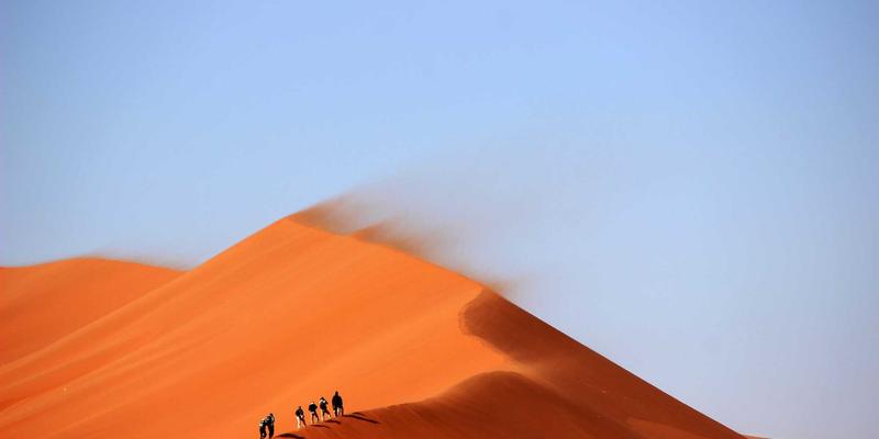 周易在中医辨证论治中的深层应用：超越五行，直达卦象