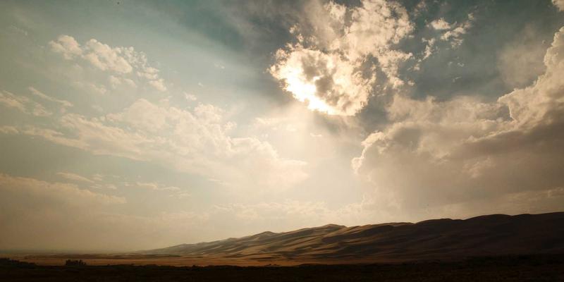 易经智慧与时间管理：如何运用周易十二消息卦规划人生周期节奏
